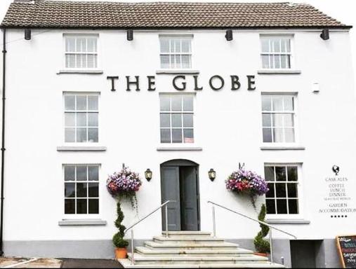 The Globe Inn Alvington - Housity