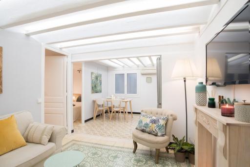 Charming Apartment in Sagrada Familia - Housity