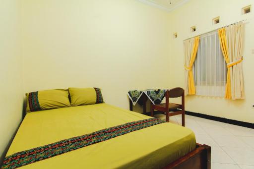 Griya Batik Giri Sekar Homestay - Housity
