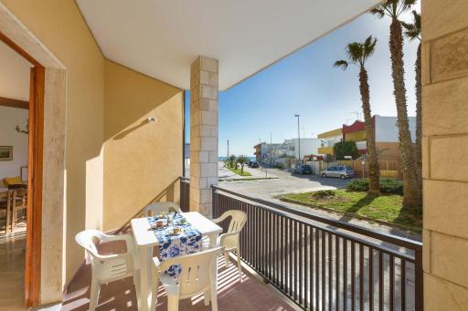 Appartamento Sabbia Chiara by BarbarHouse - Housity