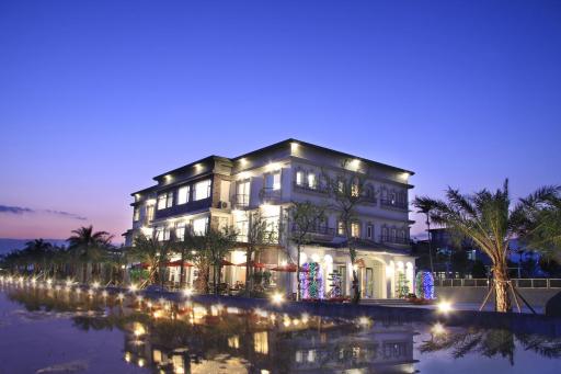 Spring Fountain Hotel - Housity