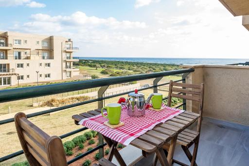 Thalasa Beach Resort | Studio apartment - Housity