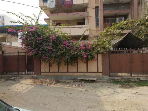 2 AC Rooms with Kitchen & Lounge near Ganges - Housity