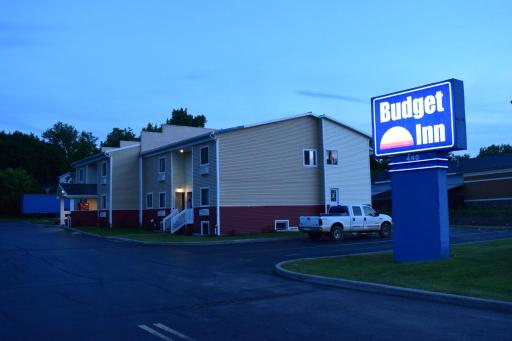 Budget Inn Ontario - Housity