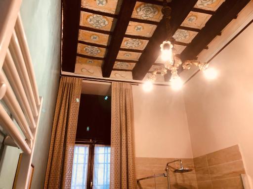 Un avventura al centro della storia di Torino - Housity