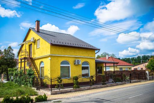 Mickey's Thermal Apartments - Housity