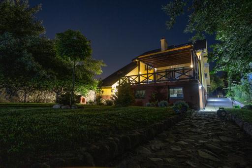 Guesthouse Silvani - Housity