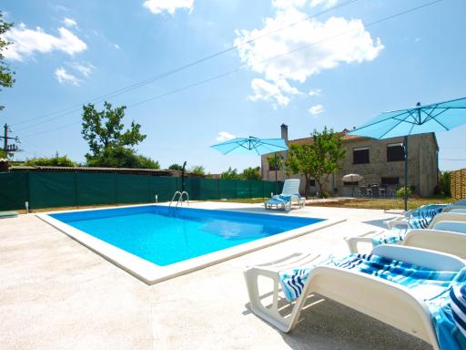 Apartment Krizanci 1862 - Housity