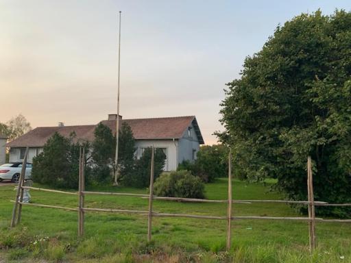 Basic Finland house with big garden - Hizvo