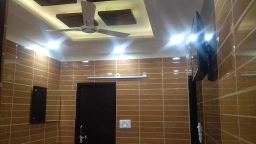 Posh S.delhi Foreigners Area, V.safe, Lajpat Ngr-2 - Housity
