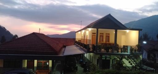 Homestay Anggun Bromo - Housity