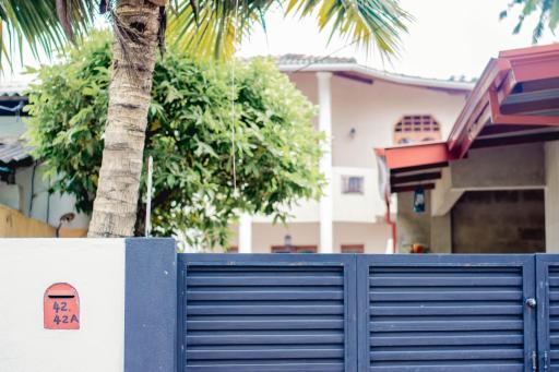 4ty two Homestay Galle - Housity