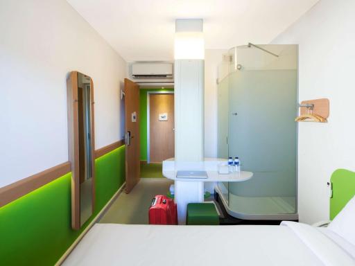 Cordia Hotel Makassar Airport - Housity