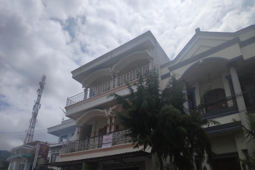 Villa Al Barokah Syariah Family Mitra RedDoorz near Sarangan Lake - Housity