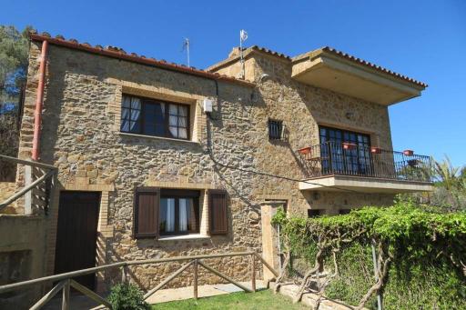 Rustic house in Gualta. - Housity