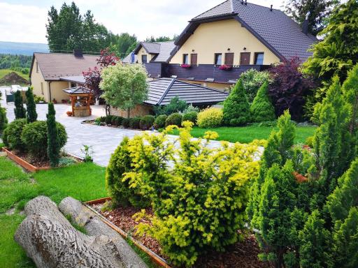 Magiczny Zakątek - Housity