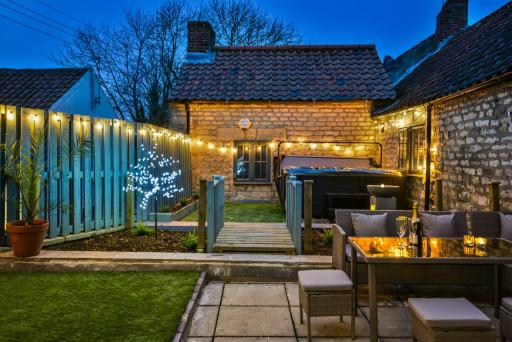 Pickering Rooftop Terrace - Housity