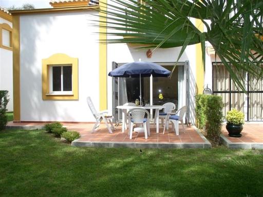 GROUND FLOOR 2 BED OWN GARDEN Islantilla Golf - Housity
