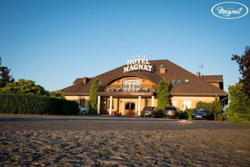 Hotel Magnat - Housity