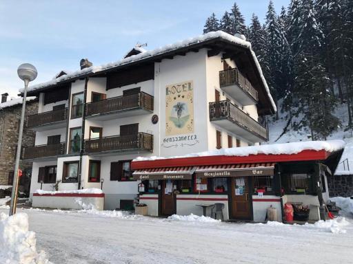 Hotel Genzianella - Housity
