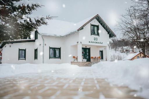 Kádárház - Housity