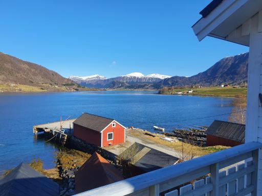 Syltefjorden - Housity
