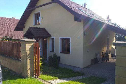 House in the centrer of a tranquil village - Housity