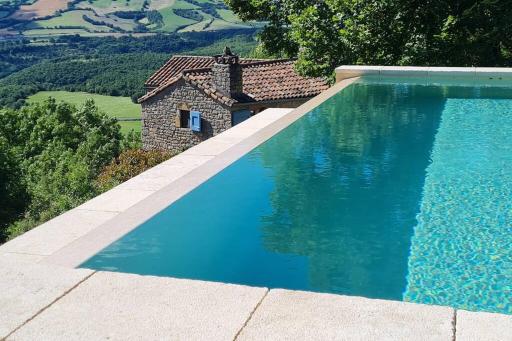 Gîte avec piscine proche de Millau - Housity