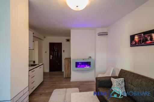 - - Housity