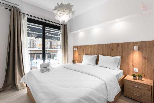 Twins, Nilie Hospitality MGMT - Housity