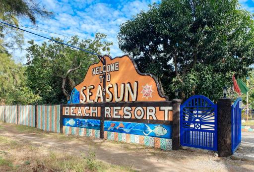 RedDoorz @ SeaSun Beach Resort and Hotel Zambales - Housity