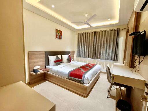 Hotel Tripple Tree - Karol Bagh - Housity