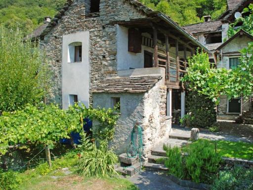 Rustico Pult - Housity