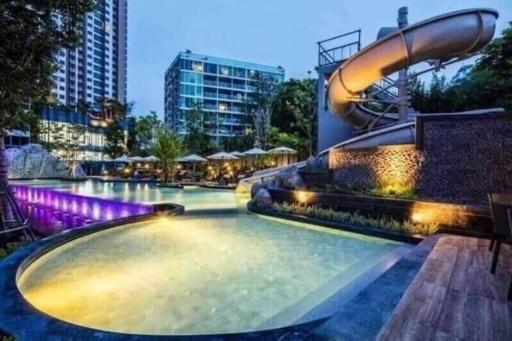 26 floor studio-unixx condo pattaya - Housity