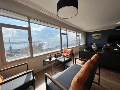 WONDER HOMES - Family Apartment, Bosphorus View, 4BR 2BA AC - Housity