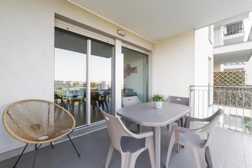 Milano Rogoredo APT with Terrace! - Housity