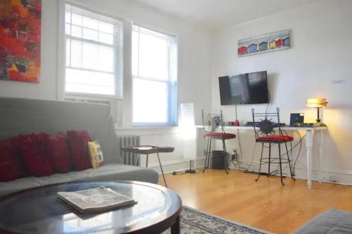 (47.1E) Unique Forest Park in STL Central! - Housity