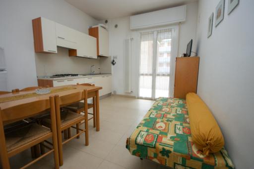 Igea Marina Monolocale vicino al mare - cod. 1 - Housity