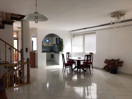 Big House - Housity