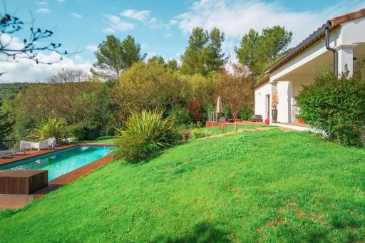 Villa SAPHIR by Precious Houses - Housity