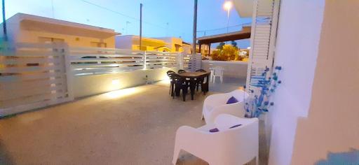 One bedroom appartement at Marina di Mancaversa Taviano 10 m away from the beach with enclosed garden and wifi - Housity