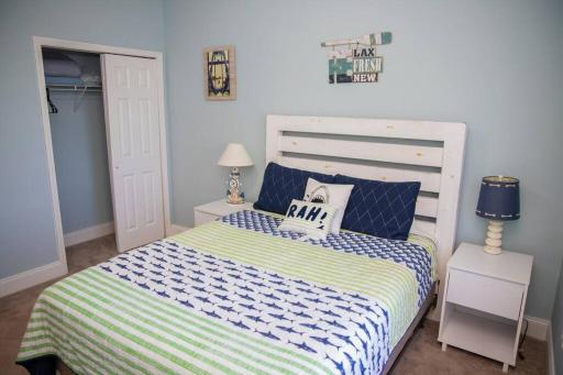 Spacious, luxurious 2bdr/2bath condo - LakeTown Wharf - Housity