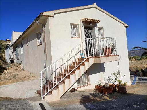 Casa de Campo en Relleu - Housity