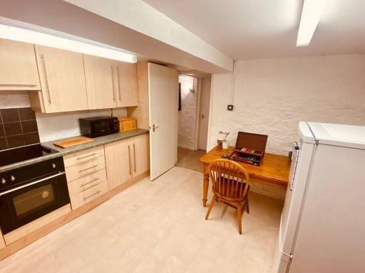 Cosy, self-contained Stirling apartment. - Housity