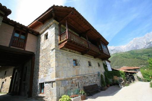 La Casona De Baró - Housity