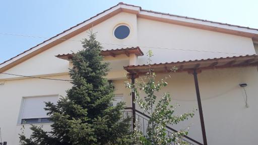 House in a peaceful village - Housity