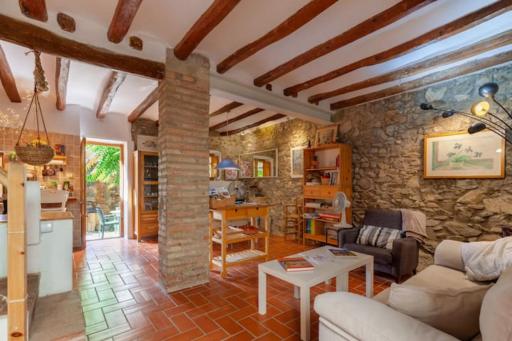 Cal Joanet, acollidora caseta a Gratallops - Housity