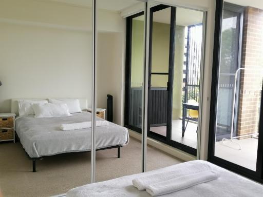 Entire 1 Bedroom Security Apartment - Housity