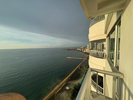 Beachfront Apartments ARRIENDOS IH - Housity