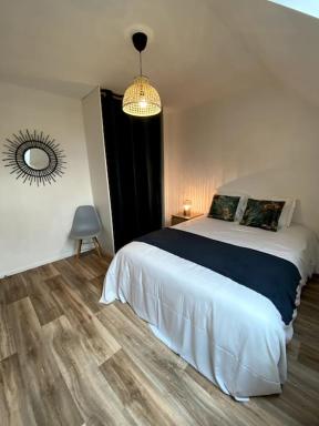 Jolie maison spacieuse avec jardin - Housity